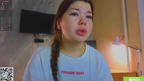 Snapshot of miss_bubbles chatting on January 13, 8:58 pm Sandy online show from January 13, 8:58 pm