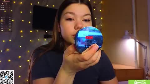 Snapshot of miss_bubbles chatting on February 20, 12:40 am Sandy online show from February 20, 12:40 am