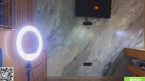 Snapshot of miss_bubbles chatting on February 21, 12:55 am Sandy online show from February 21, 12:55 am