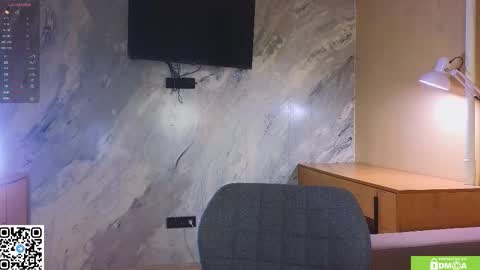 Snapshot of miss_bubbles chatting on February 23, 12:41 am Sandy online show from February 23, 12:41 am