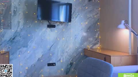 Snapshot of miss_bubbles chatting on March 2, 5:41 am Sandy online show from March 2, 5:41 am