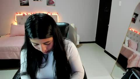 Snapshot of miss_cataleya__ chatting on May 25, 12:33 pm Cataleya online show from May 25, 12:33 pm