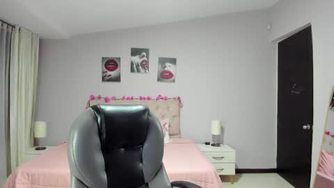 Snapshot of miss_cataleya__ chatting on May 26, 11:28 am Cataleya online show from May 26, 11:28 am