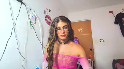 Snapshot of miss_channellx chatting on May 16, 5:48 am miss_channellx online show from May 16, 5:48 am