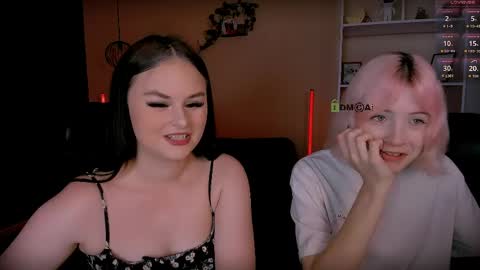 miss_courtney online show from May 23, 9:13 am
