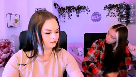 miss_courtney online show from June 28, 8:31 am
