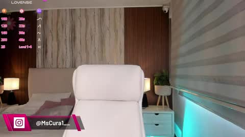 Snapshot of miss_curazao chatting on April 30, 12:44 pm CANDELA CASTRO online show from April 30, 12:44 pm