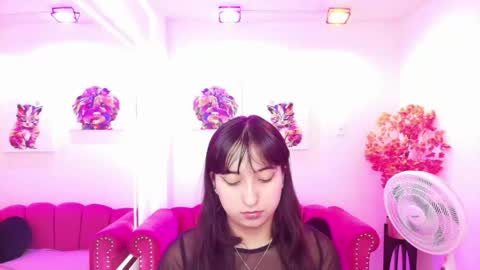 Melanie online show from May 6, 12:32 pm