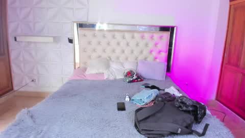miss_emilystar online show from June 7, 7:39 pm