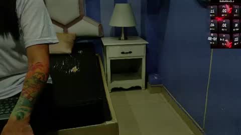 Snapshot of miss_evans_ chatting on June 20, 2:47 am miss_evans_ online show from June 20, 2:47 am