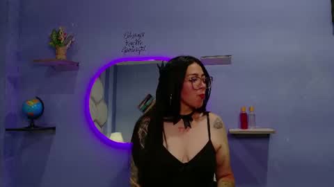 Snapshot of miss_evans_ chatting on June 26, 9:41 pm miss_evans_ online show from June 26, 9:41 pm