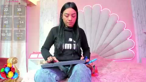Snapshot of miss_evans_ chatting on July 14, 1:17 pm miss_evans_ online show from July 14, 1:17 pm