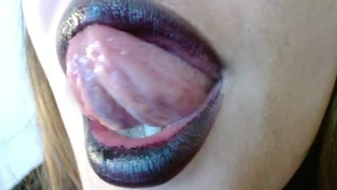 Miss Evoleth online show from April 5, 10:18 pm