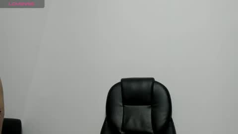 Snapshot of miss_eylens chatting on April 19, 1:38 am miss_eylens online show from April 19, 1:38 am
