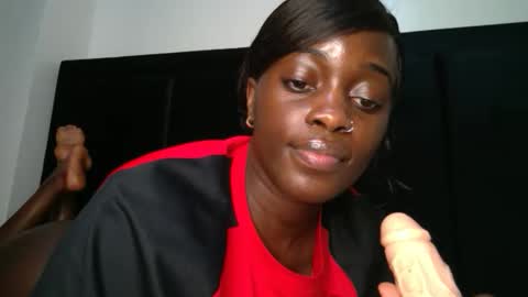 SensuElle  WHAT I DONT SHOW HERE... YOULL ONLY SEE IN PRIVATE  online show from October 11, 10:52 pm