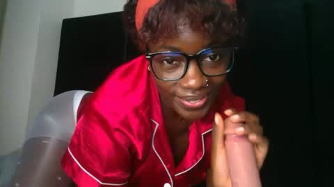 SensuElle  WHAT I DONT SHOW HERE... YOULL ONLY SEE IN PRIVATE  online show from April 18, 5:55 am