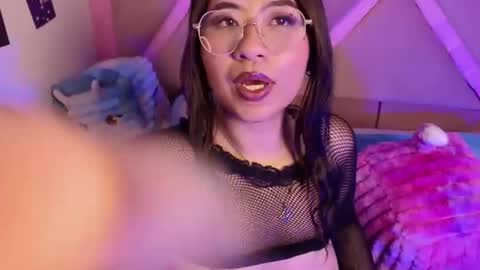 Snapshot of miss_japan_ chatting on June 19, 2:54 pm Japo online show from June 19, 2:54 pm
