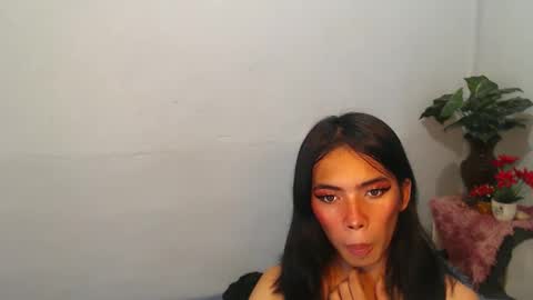 julie online show from April 16, 10:01 pm