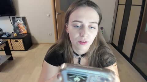 Kitty online show from October 26, 7:25 am