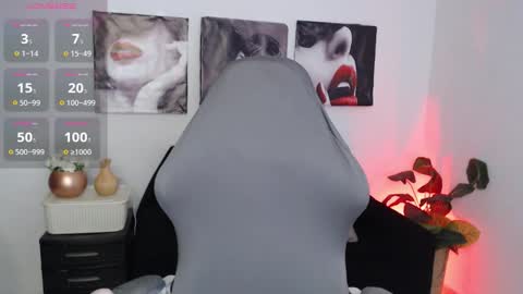 Snapshot of miss_laiila chatting on February 17, 4:31 am Laila online show from February 17, 4:31 am