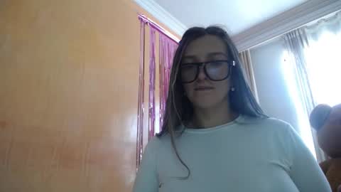 lilieth  online show from February 5, 4:11 pm