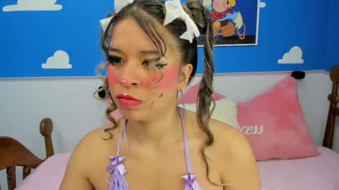 miss_lucyla online show from October 21, 11:00 am