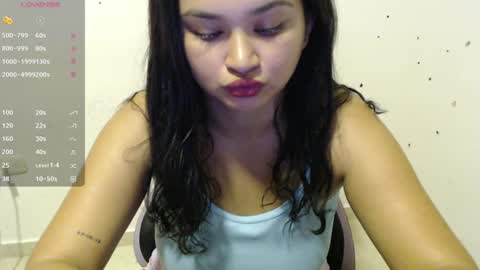 Snapshot of miss_ly_ chatting on July 12, 11:18 pm ly independent model online show from July 12, 11:18 pm