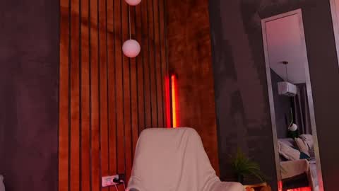 Snapshot of miss_m chatting on May 26, 8:05 pm miss_m online show from May 26, 8:05 pm