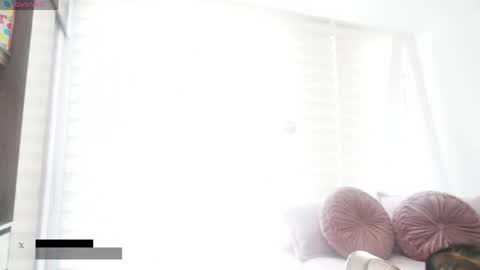 Snapshot of miss_meii chatting on May 4, 7:10 pm Alejandra online show from May 4, 7:10 pm