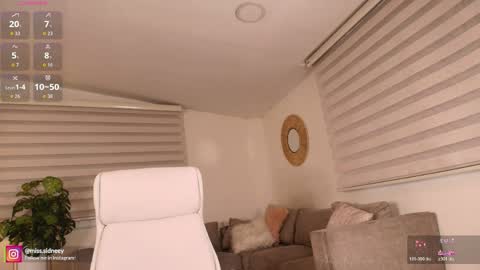 Amy Olivera online show from April 11, 11:47 am