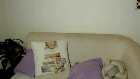 Snapshot of miss_sophiiee chatting on June 6, 5:45 am Sophie online show from June 6, 5:45 am