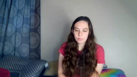 Snapshot of miss_sunshine01 chatting on June 24, 3:55 pm Bella online show from June 24, 3:55 pm