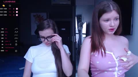 Snapshot of miss_sweetbb chatting on February 4, 10:54 am Bella online show from February 4, 10:54 am