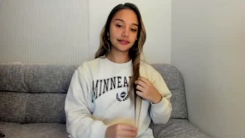 Snapshot of miss_taniac chatting on April 25, 2:25 am Miss Taniac online show from April 25, 2:25 am