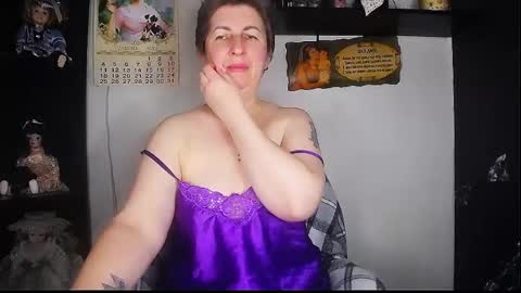Snapshot of miss_tasha_kom chatting on May 28, 6:54 am miss_tasha_kom online show from May 28, 6:54 am