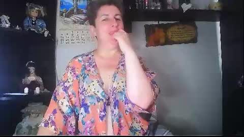 Snapshot of miss_tasha_kom chatting on July 11, 8:06 am miss_tasha_kom online show from July 11, 8:06 am