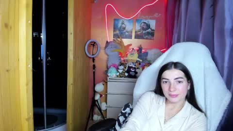 Snapshot of miss_tasy chatting on April 26, 11:30 am Melanie January 15th is my birthday there will be an interesting show online show from April 26, 11:30 am