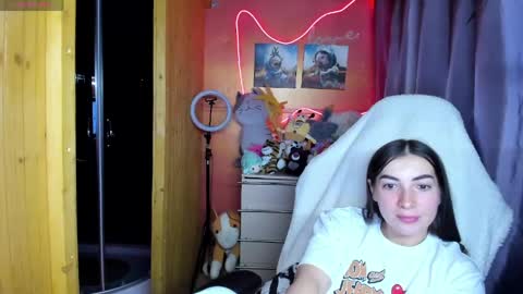Snapshot of miss_tasy chatting on May 19, 10:43 am Melanie January 15th is my birthday there will be an interesting show online show from May 19, 10:43 am