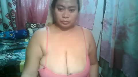 Snapshot of miss_v0lcan0 chatting on February 10, 9:58 am miss v0lcan0 online show from February 10, 9:58 am