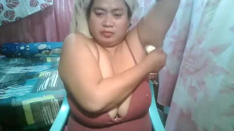 Snapshot of miss_v0lcan0 chatting on February 16, 10:21 am miss v0lcan0 online show from February 16, 10:21 am