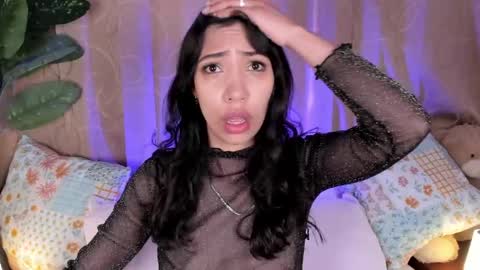 Snapshot of miss_veronica2 chatting on June 8, 1:00 pm Miss Veronica online show from June 8, 1:00 pm