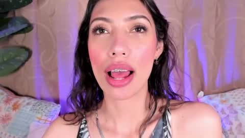Miss Veronica online show from June 16, 1:03 pm