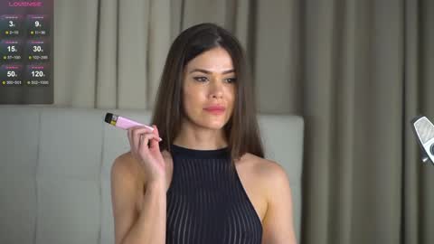 Snapshot of miss_viktoria chatting on April 29, 8:48 pm Miss Victoria online show from April 29, 8:48 pm