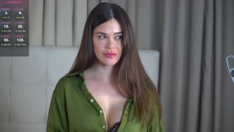 Snapshot of miss_viktoria chatting on June 2, 5:48 pm Miss Victoria online show from June 2, 5:48 pm