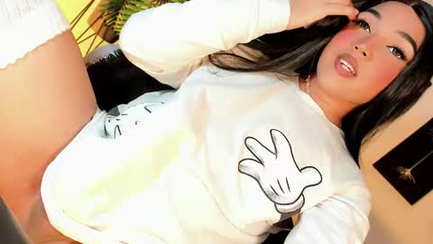 miss_zz online show from March 2, 6:59 pm