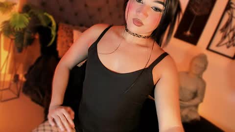 miss_zz online show from April 16, 9:39 pm