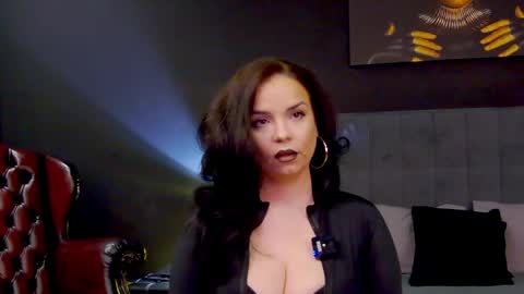 AliceReign online show from March 29, 4:45 am