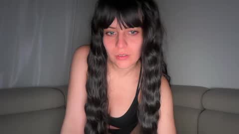 Snapshot of missameliah chatting on May 16, 4:42 am Ameliahs online show from May 16, 4:42 am