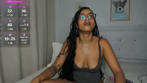 Snapshot of missangeldust chatting on February 21, 8:38 pm missangeldust online show from February 21, 8:38 pm