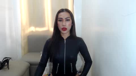 Snapshot of missangelxxx chatting on May 27, 7:38 am missangelxxx online show from May 27, 7:38 am